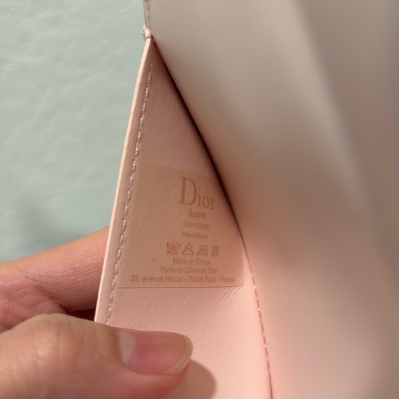 NWOT Christian Dior Beaute Blush Pink Passport Holder - Picture 7 of 8